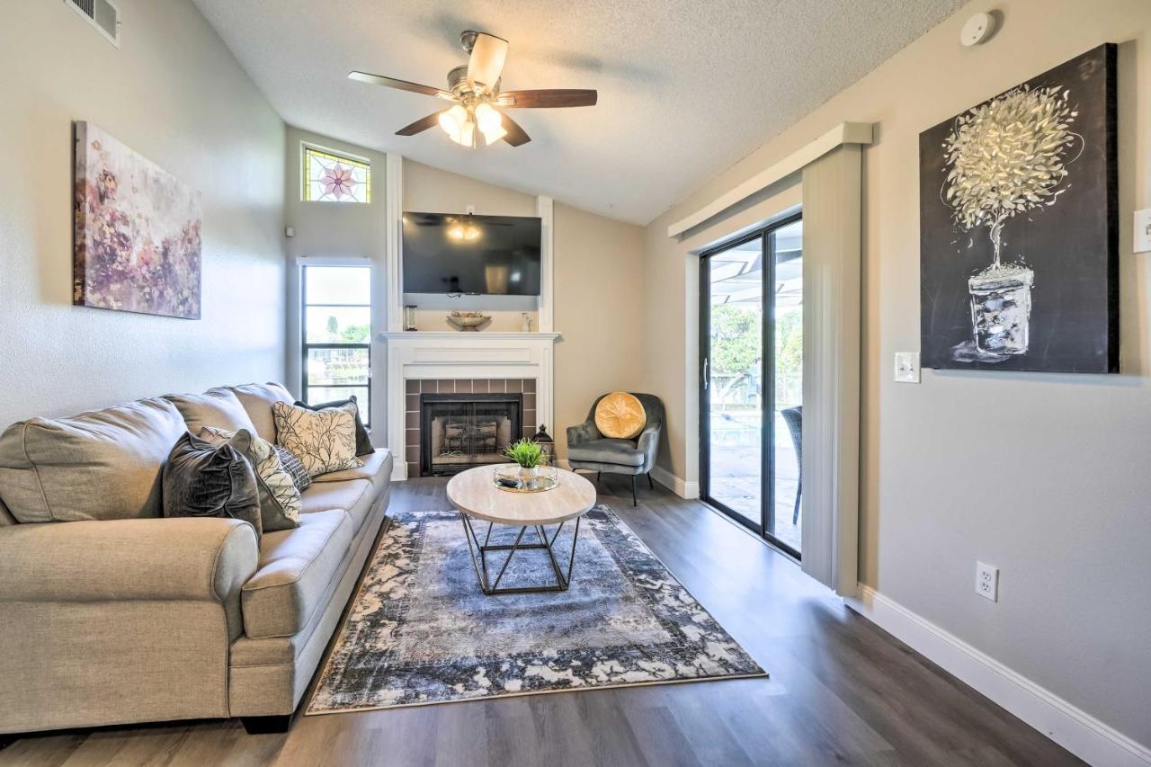 Waterfront Port Richey House With Heated Pool! Villa Buitenkant foto