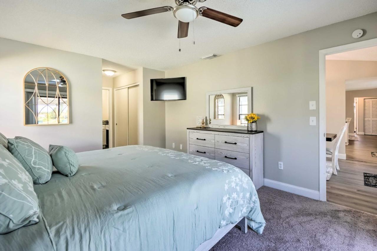 Waterfront Port Richey House With Heated Pool! Villa Buitenkant foto