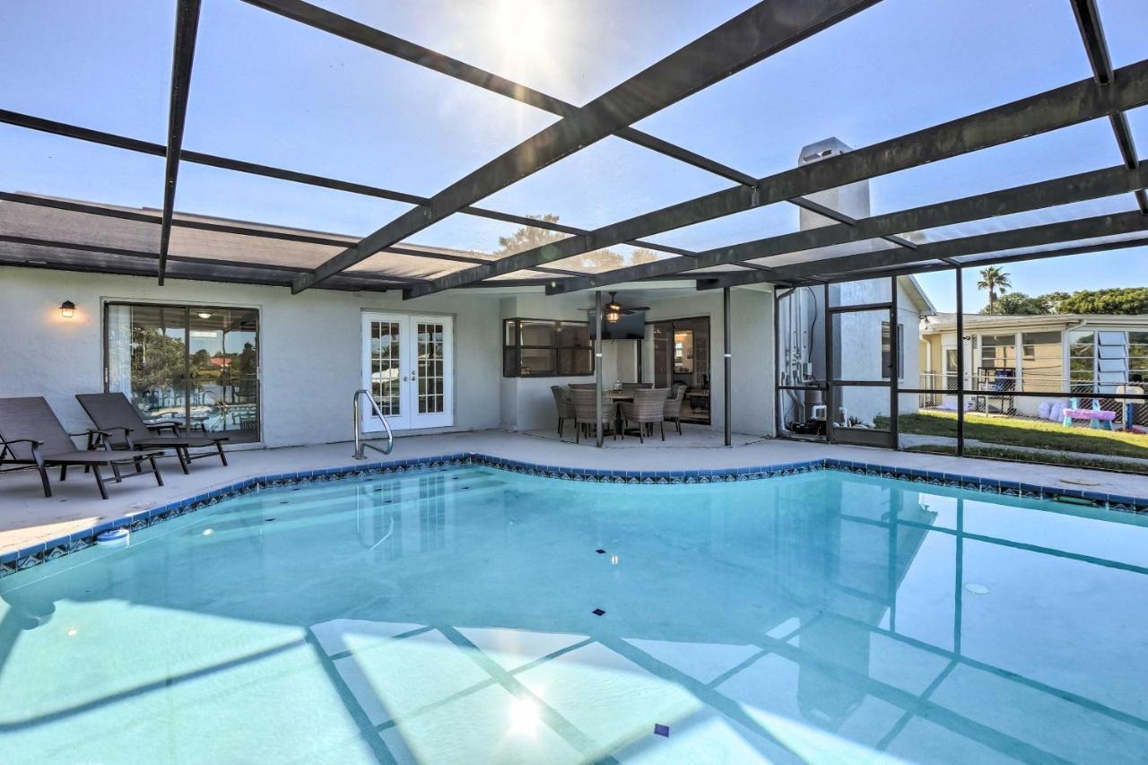 Waterfront Port Richey House With Heated Pool! Villa Buitenkant foto